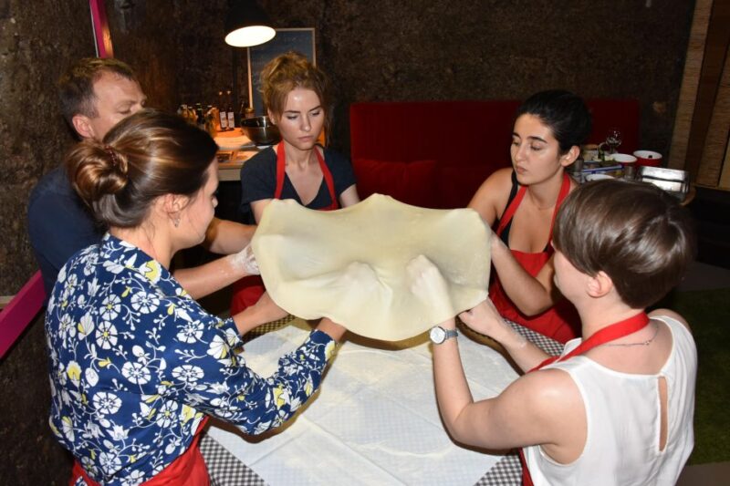 Original Sound of Music Tour & Edelweiss Cooking Class - Inclusions