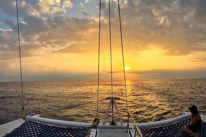 Original Sunset Cruise With Open Bar From Ka'Anapali Beach - Drinks and Snacks