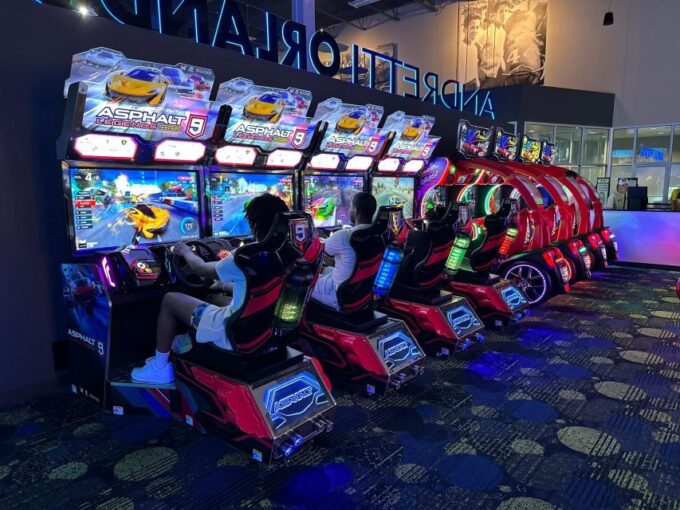 Orlando: Andretti Indoor Karting Attraction Ticket - Track Rules and Flag Meanings