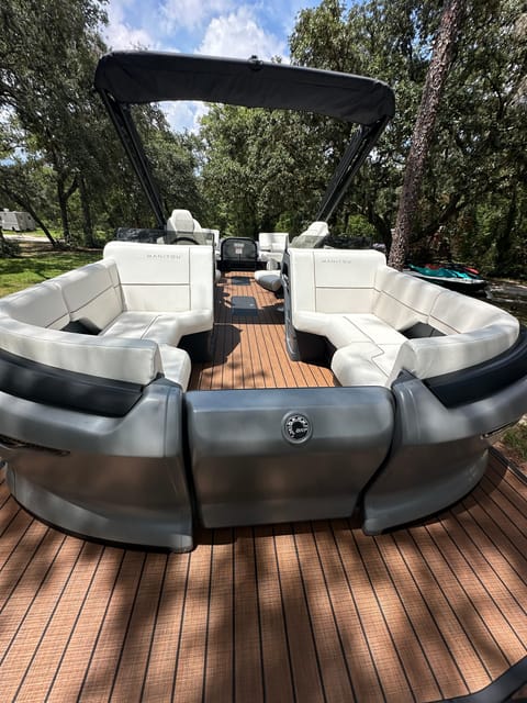 Orlando Boat Rentals - Boat Features