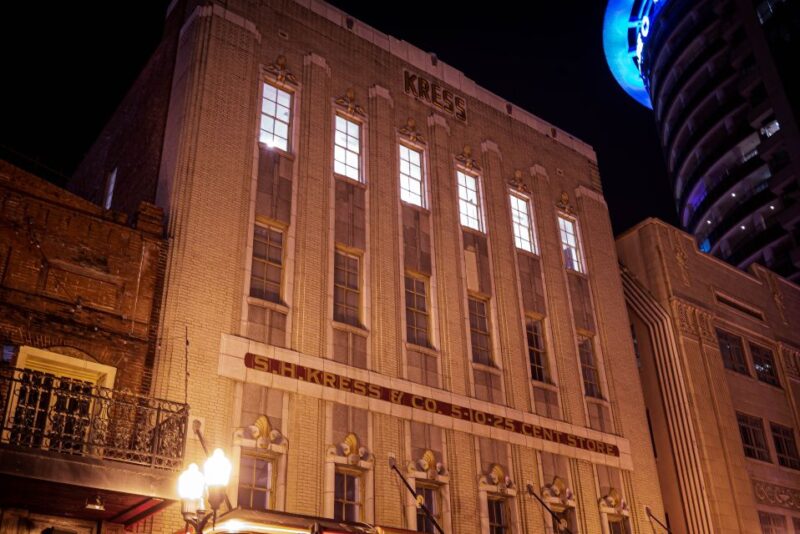 Orlando Haunts Boos and Booze Haunted Pub Crawl - Haunted Site Visits