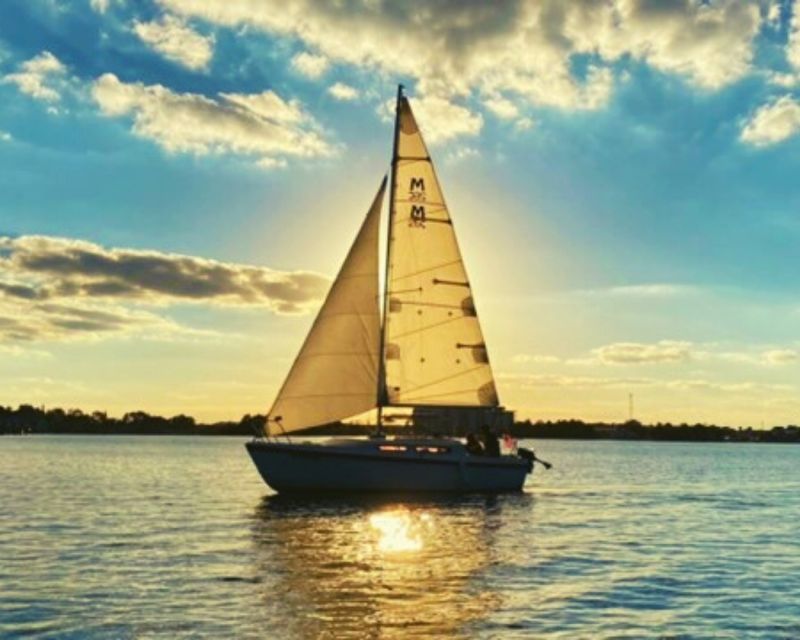 Orlando: Private Sunset Sailing Trip on Lake Fairview - Onboard Amenities and Comfort