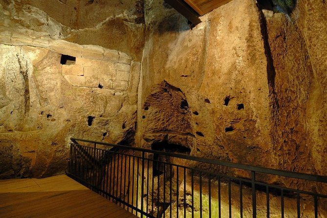 Orvieto and Civita Di Bagnoregio Including Underground Tour and Lunch - Underground Tunnels and Lunch