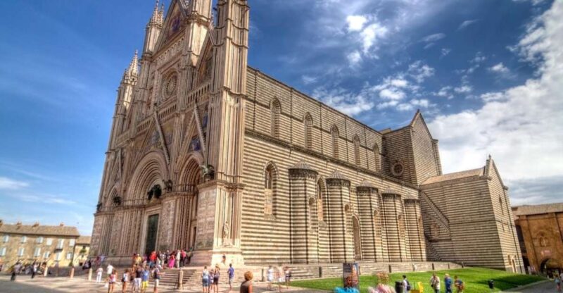 Orvieto: Private Tour of the City and Cathedral of Orvieto - Exploring Orvietos History