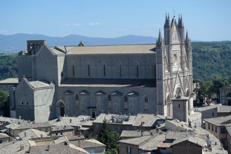 Orvieto Walking Tour Including Duomo Tickets - Key Points