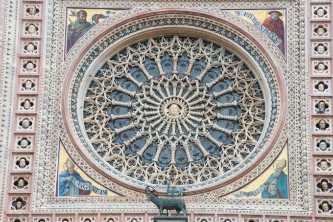 Orvieto Walking Tour Including Duomo Tickets - Important Information for Visitors