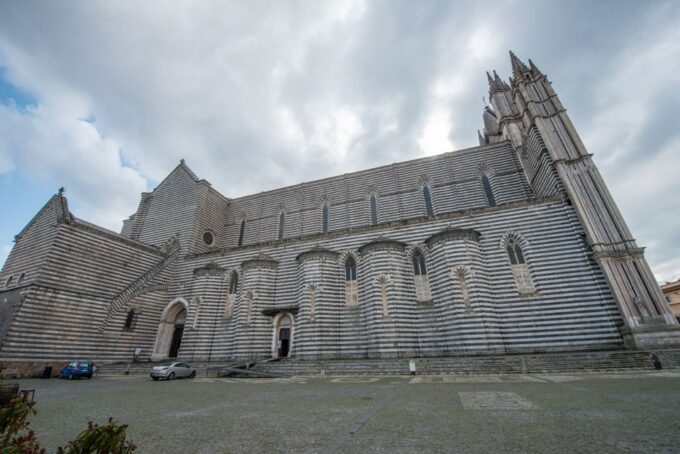 Orvieto Walking Tour Including Duomo Tickets - Frequently Asked Questions