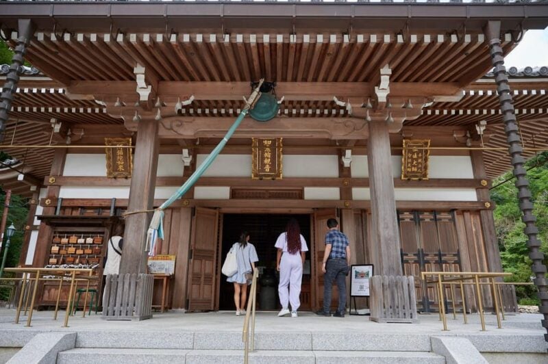 Osaka: 2.5-Hour Private Scenic Hike to Minoo Waterfall - Hiking Experience