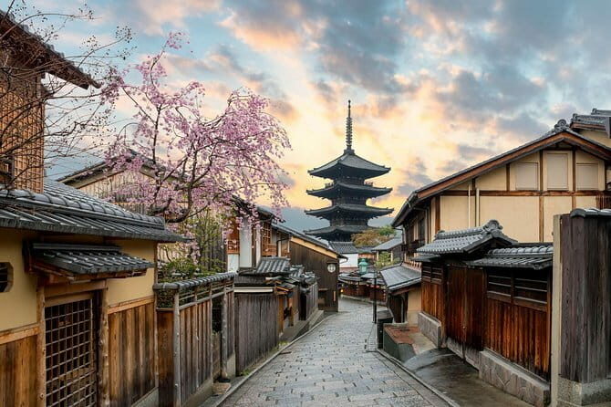 Osaka 6hr Instagram Highlights Private Tour with Licensed Guide - Practical Considerations and Tips
