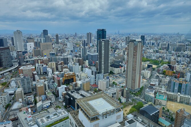 Osaka 6hr Instagram Highlights Private Tour With Licensed Guide - Meet Your Guide