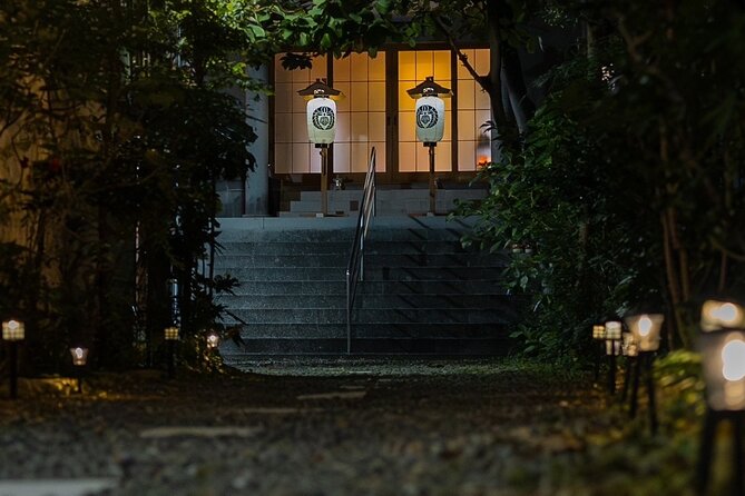 Osaka: Aroma Massage With Bamboo Stick at the Temple <120-Min> - Yukata and Foot Bath