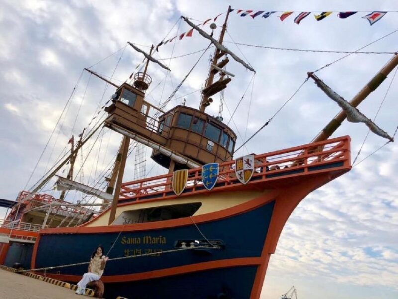 Osaka Bay: Santa Maria Cruise Boarding Pass - Key Points