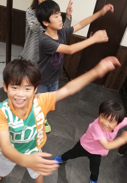 Osaka: Bon Odori Dance Class With Drink - What to Expect During the Class