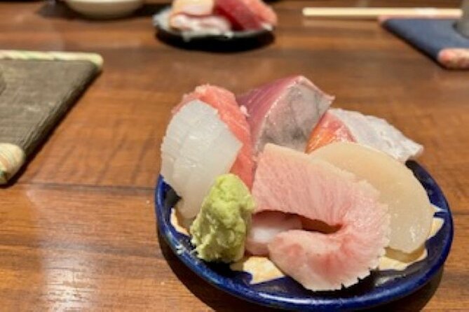Osaka Castle & Back Alley Gourmet Private Tour - Discovering Back Alley Gourmet