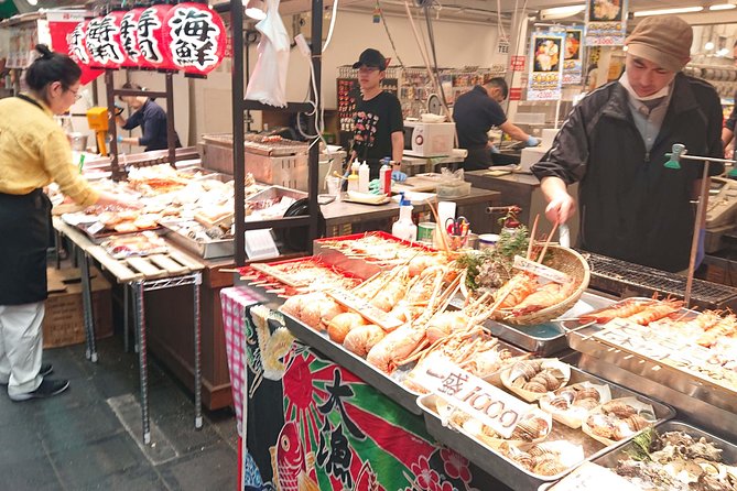 Osaka Castle & Dotonbori Lively One Day Tour - Guided Tour of Osaka Museum of History