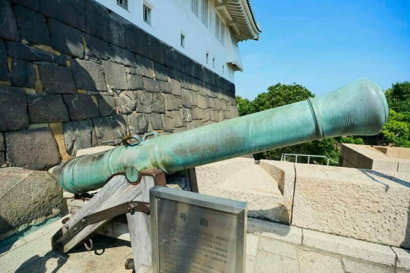 Osaka Castle: History Walking Tour, Castle Tower Admission - Key Points