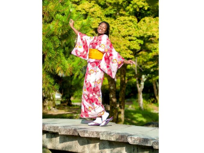 Osaka Castle Photo Shoot - Customer Satisfaction Guaranteed