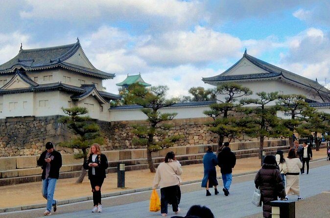 Osaka Castle & Temple Walking Tour with Multilingual Audio Guide - The Sum Up