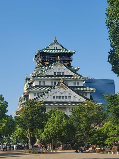Osaka: City Highlights Guided Walking Tour - Osaka Castle