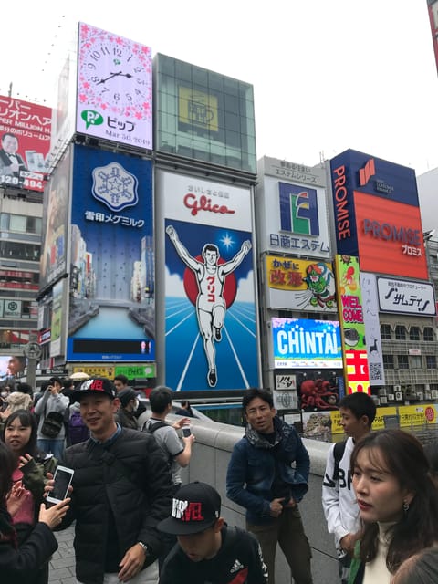 Osaka Classic Private Car Tour With Hotel Pickup - Key Points