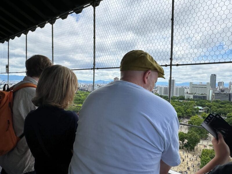 Osaka: Discover Iconic Sights and Hidden Gems - Navigating the Meeting Point and Transportation
