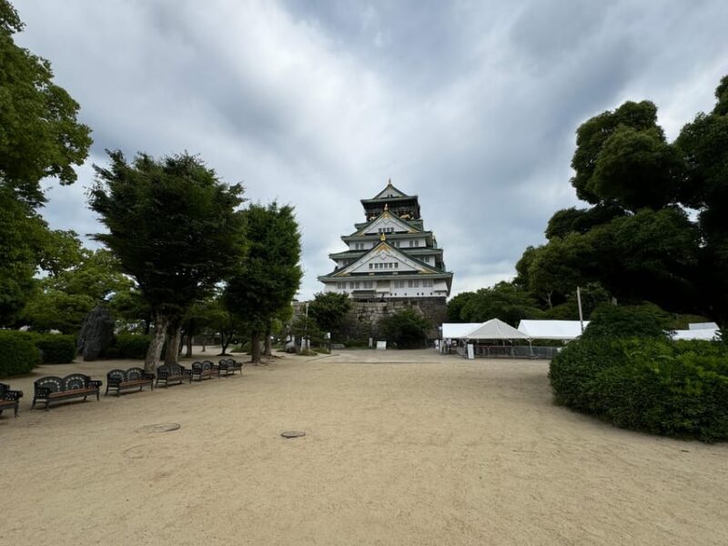 Osaka: Early Morning Osaka Castle Private Tour, Avoid Crowds - Guided Tour Features