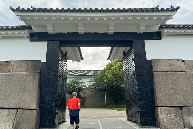 Osaka Early Morning Osaka Castle Tour Avoid Crowds - Exploring Osaka Castle