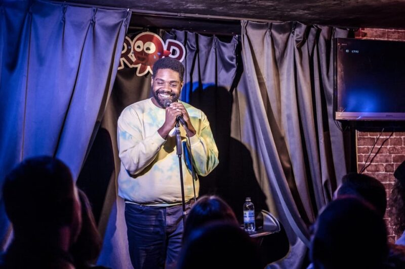 Osaka: English Stand Up Comedy Show at ROR Comedy Club - Key Points