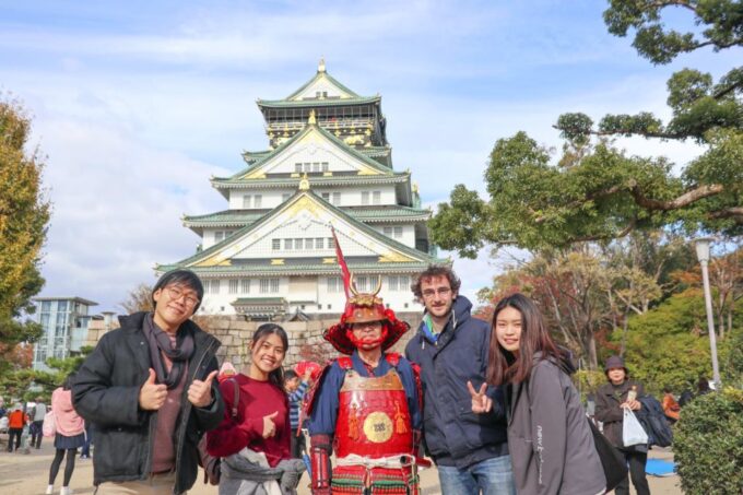 Osaka: Guided City Highlights Bike Tour With Lunch - Lunch and Refreshments