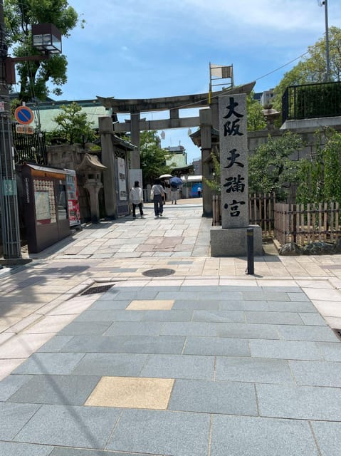 Osaka: Guided Tour in Museum, Shopping Street & Shrine - Osaka Museum of Housing and Living