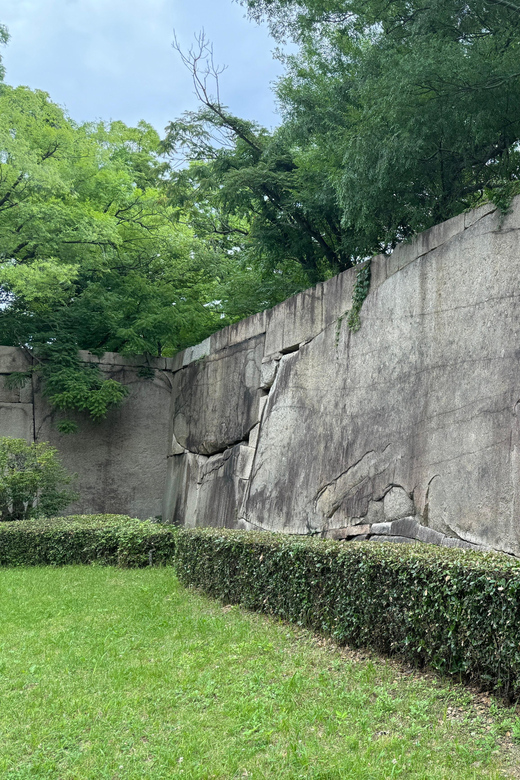 Osaka: Guided Tour of Osaka Castle Park in 90 Minutes - Key Points