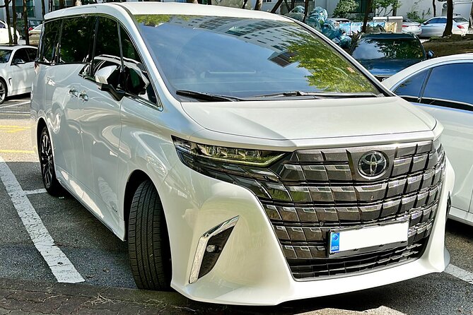 Osaka International Airport (ITM) Private Transfer to Osaka/Kyoto - Pricing and Group Size