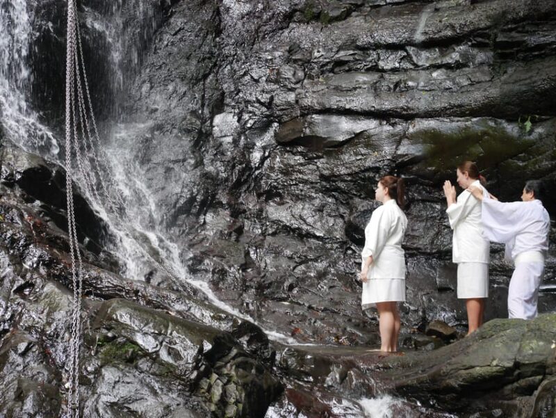 Osaka Izumisano: Waterfall Training/Mt. Inunaki Trekking - Exploring Sipporyuji Temple