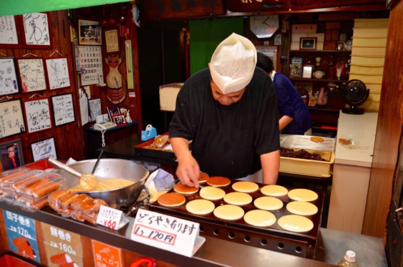 Osaka: Kuromon Market Food Tour With Tastings - Sampling Fresh Local Seafood