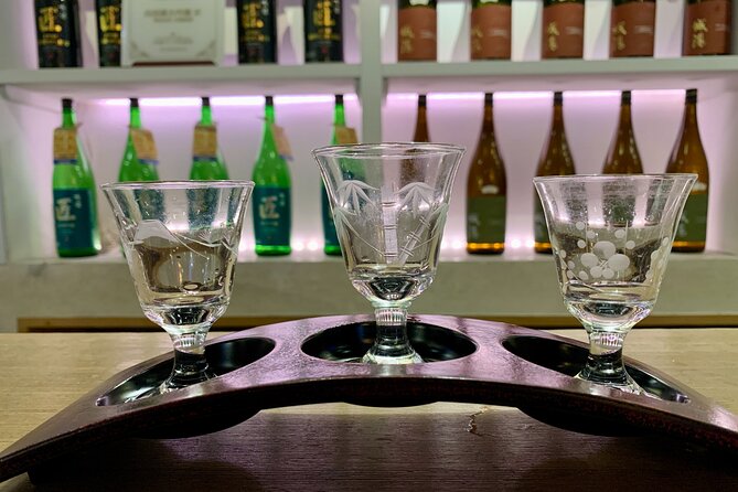 Osaka Nights: Ultimate Pub Bar Crawl With an Expert Local Guide - Group Size and Dynamics