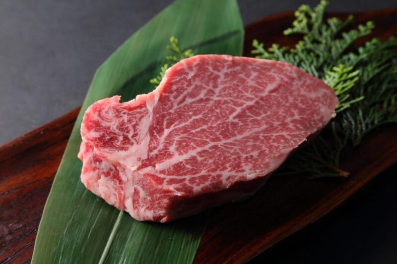 Osaka: Premium Wagyu Yakiniku at Nikuoroshi Mannoya Bettei - Savoring the Feminine Touch