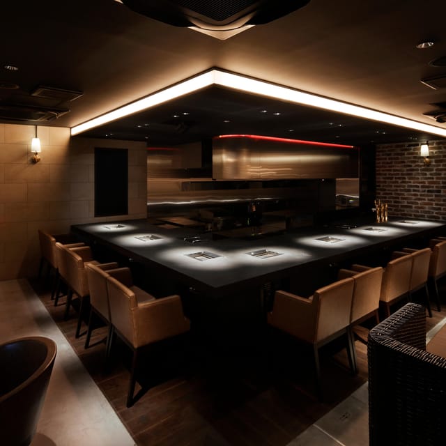 Osaka: Premium Wagyu Yakiniku at Nikuoroshi Mannoya Bettei - The Special Premium Lean Wagyu Selection