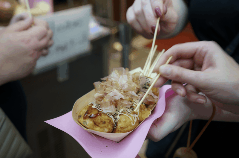 Osaka Private Custom Tour With Local Guide - Key Points