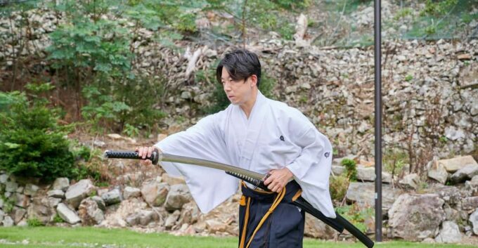 Osaka: Private Samurai Experience - Train With Sword Master - Cultural Insights and Heritage