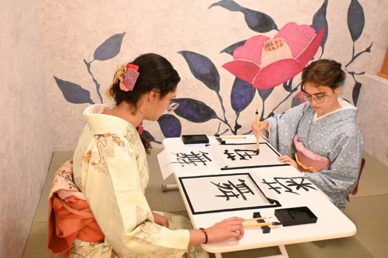 Osaka: Private Tea Ceremony, Calligraphy & Kimono Class - Key Points
