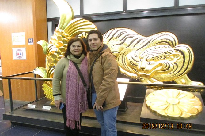 Osaka Private Tour by Public Transportation - Taking in the Bustling Kuromon Market and Tsutenkaku