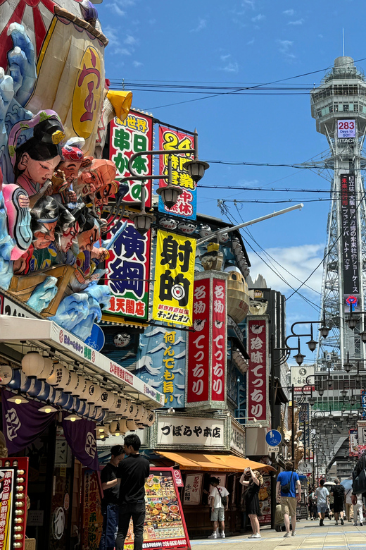 Osaka: Retro Shinsekai Food Tour With Local Street Eats - Guided Visits to Local Food Markets