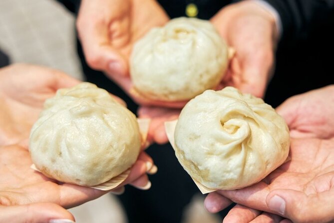 Osaka Street Food Tour With a Local Foodie: Private & 100% Personalized - Discover the Heart of Osakas Food Scene
