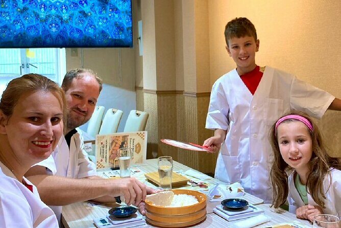 Osaka Sushi Making Class Hands-On Nigiri & Rolls (Same-Day OK) - The Environment and Group Size