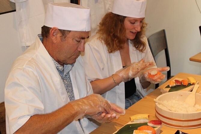 Osaka Sushi Making Experience - Receiving a Certificate of Completion