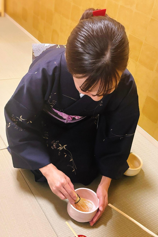 Osaka: Tea Ceremony and Calligraphy Experiences - Calligraphy Session Details