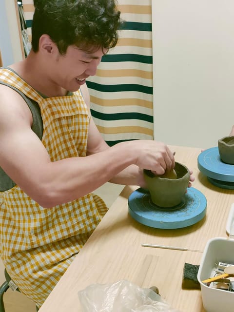 Osaka: Traditional Japanese Ceramics Private Experience - Personalized Craftsmanship and Gifts