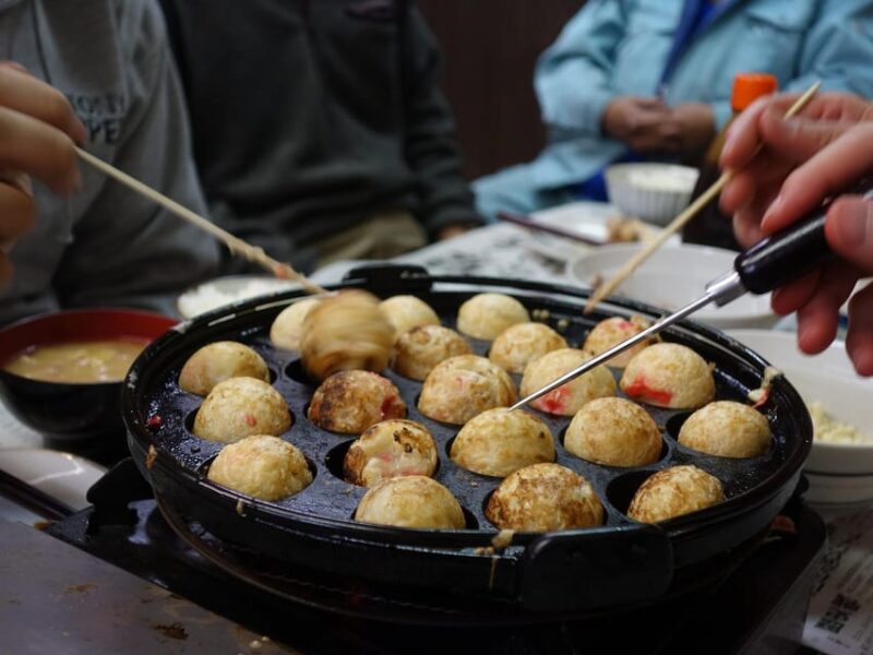Osaka: Traditional Japanese Food Walking Tour With Guide - Guided Tour Details
