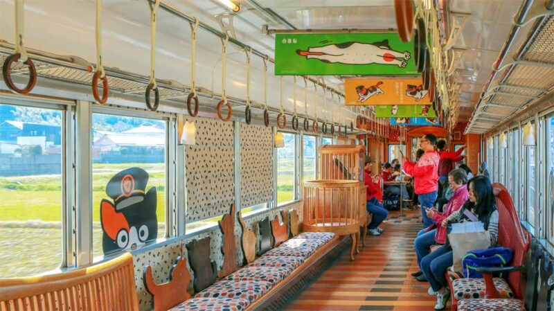 Osaka: Wakayama, Kishi Station, Shirahama and Coast Day Tour - Highlights of the Itinerary