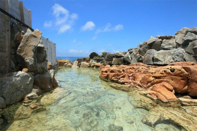 Osaka: Wakayama, Kishi Station, Shirahama and Coast Day Tour - Sandaniwa Cliffs: Dramatic Coastal Landscapes